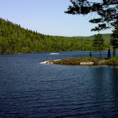 Auberge La Taniere Tadoussac Buitenkant foto