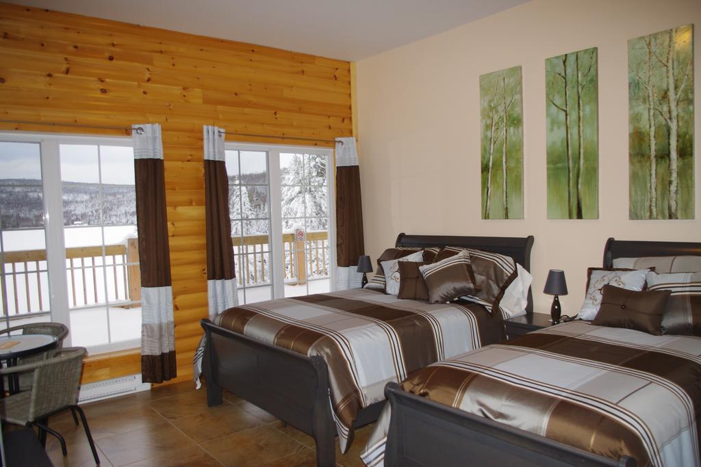 Auberge La Taniere Tadoussac Kamer foto