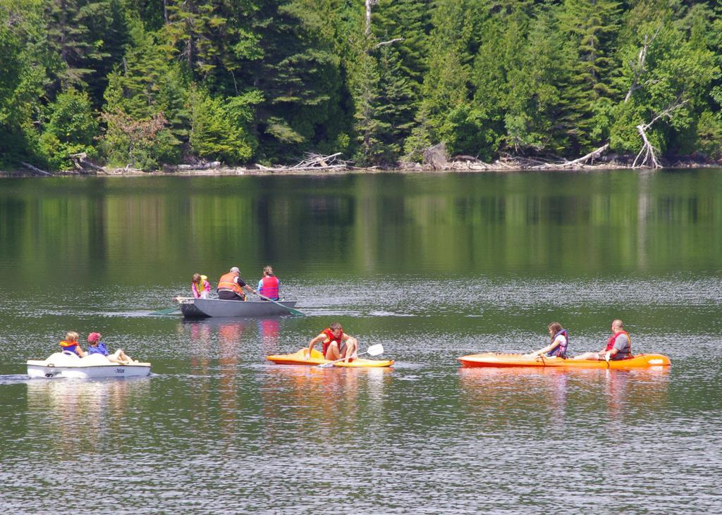 Auberge La Taniere Tadoussac Buitenkant foto