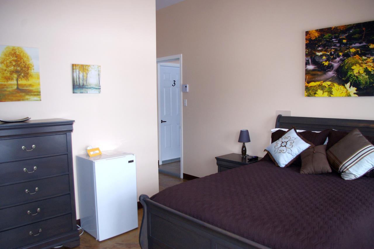 Auberge La Taniere Tadoussac Buitenkant foto