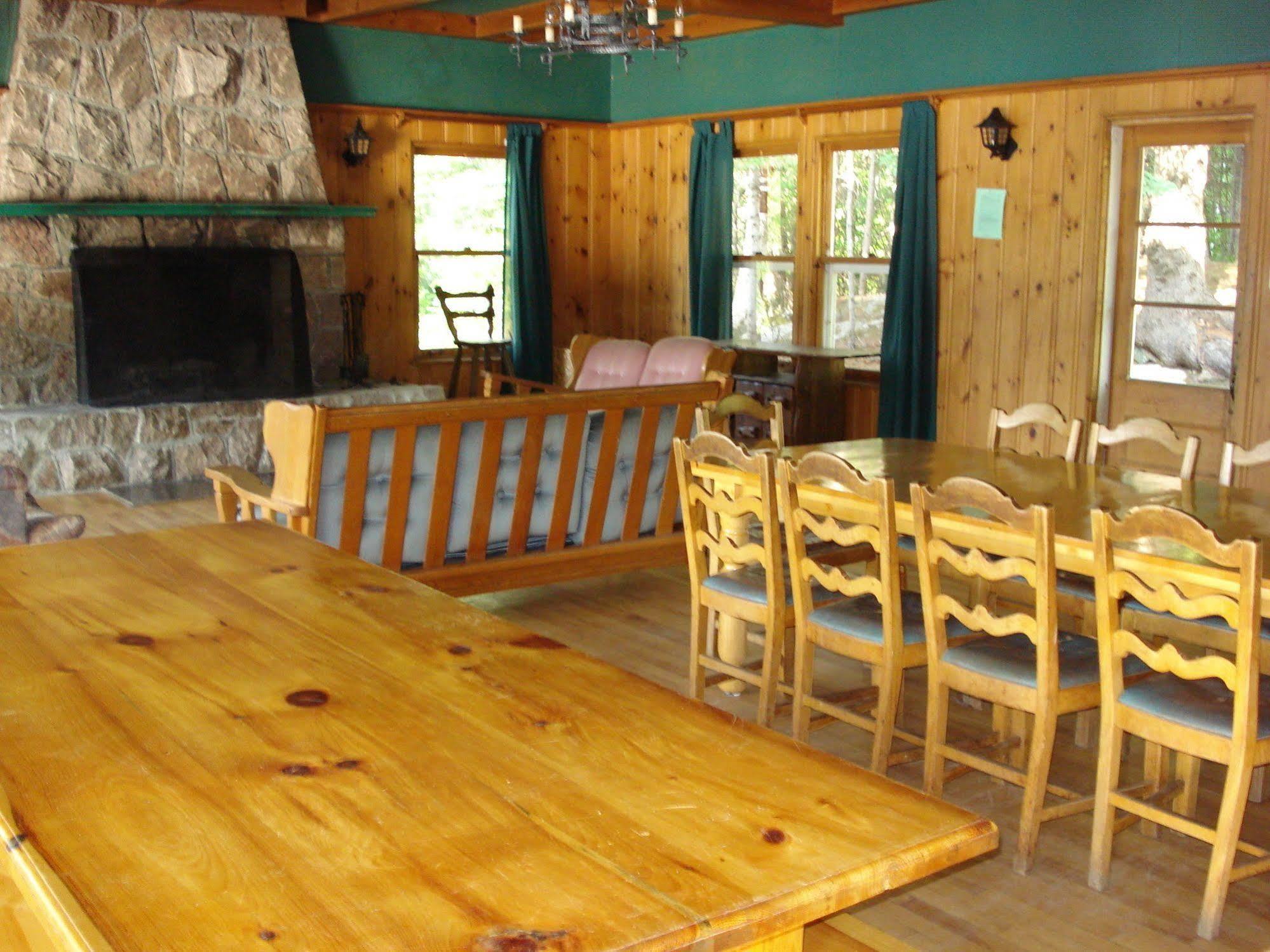 Auberge La Taniere Tadoussac Buitenkant foto