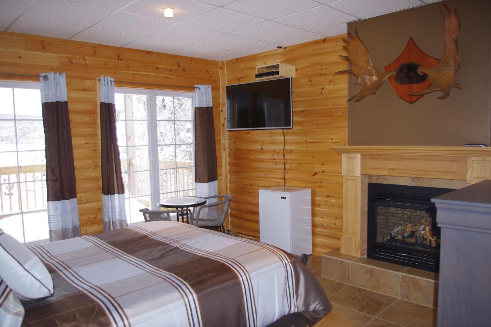 Auberge La Taniere Tadoussac Buitenkant foto